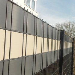 Sichtschutz doppelstabmatten einflechten