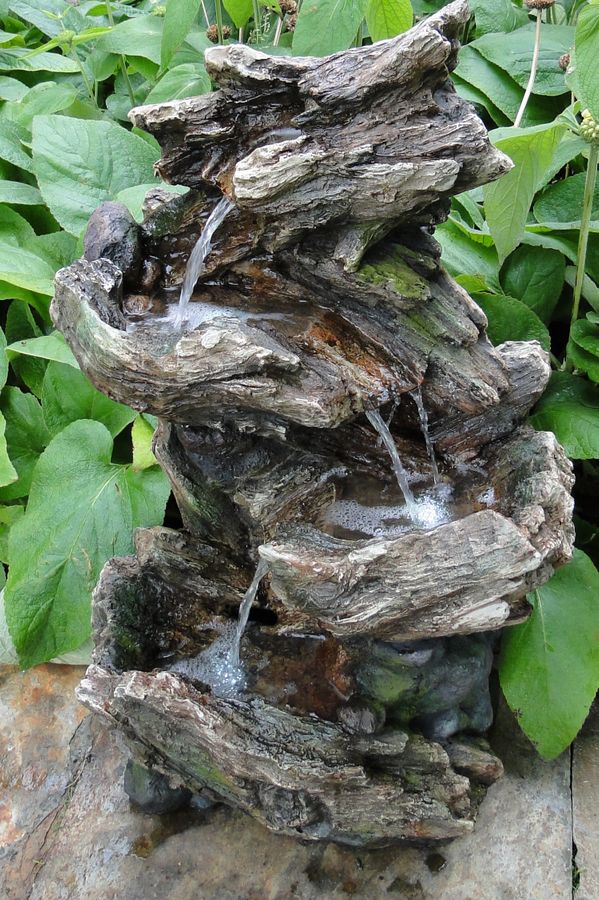 Mini-Wasserfall Vervier mit LED-Beleuchtung