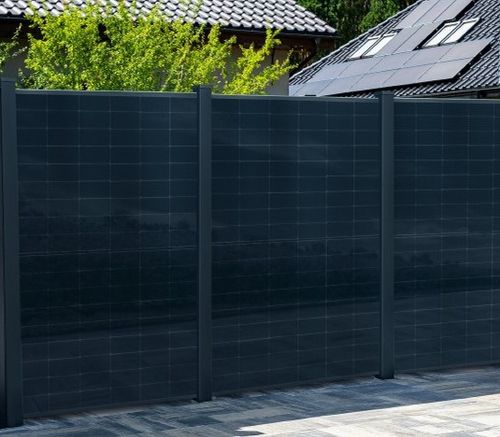 Zaun-Solarkraftwerk Powerline Efficienza 2, 3 oder 4 Solarmodule (910-1820 Wp) - Plug & Play
